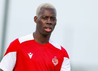 الوداد الرياضي يعزي عزيز كي في وفاة ابنه