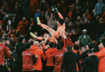 ياسين بونو: “حب الجماهير لنا يجعلنا نتحمل مسؤولية تحقيق ما يستحقونه”