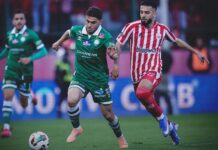 النادي المكناسي يفوز على الرجاء الرياضي