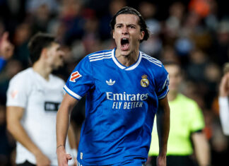 ريال مدريد يفوز على فالنسيا ويواصل مطاردة برشلونة