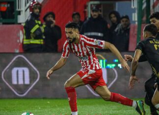 النادي المكناسي يفوز على أولمبيك آسفي