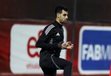 يوسف بلعمري رسمي في مباراة الأهلي والترجي