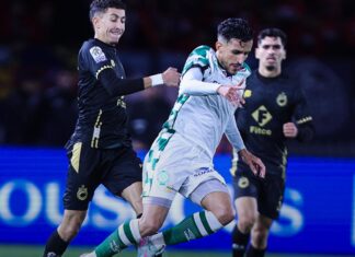 الرجاء الرياضي يفوز على أولمبيك آسفي ويعزز صدارته للدوري الاحترافي