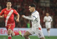 قمة أولمبيك آسفي والوداد في كأس الكونفدرالية تنتهي بالتعادل