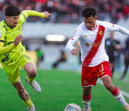 “الماص” يفوز على الوداد بهدف عالمي ويعتلي صدارة الدوري