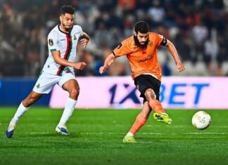 الجيش يحسم قمته الإفريقية أمام بركان بالتأهل لنهائي دوري الأبطال