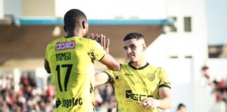 المغرب الفاسي يفوز على أولمبيك آسفي ويعود للصدارة