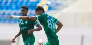 الرجاء يتغلب على الزمامرة ويحقق فوزه الأول رفقة نصر الدين نابي