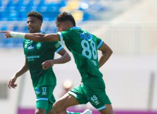 الرجاء يتغلب على الزمامرة ويحقق فوزه الأول رفقة نصر الدين نابي