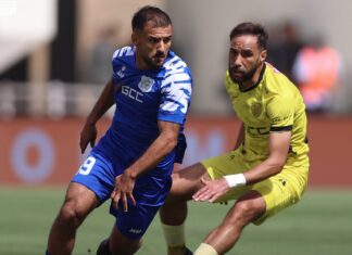 المغرب الفاسي يفوز في الوقت القاتل ويعود إلى الصدارة مؤقتا