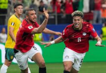 مصر تفوز على أستراليا وتتأهل لثمن نهائي كأس العالم للمرة الأولى في تاريخها
