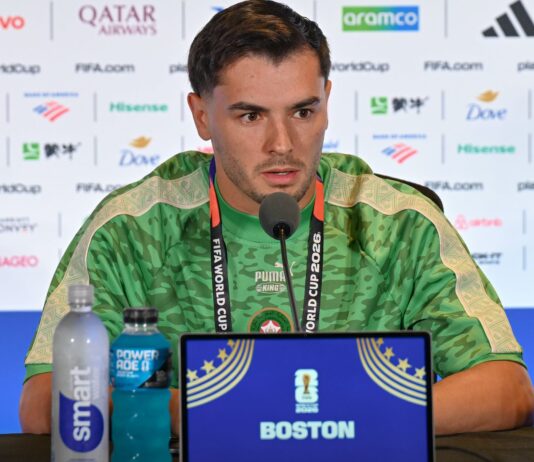 إبراهيم دياز: “مبابي وتشواميني زميلاي في ريال مدريد.. كل منا يريد تحقيق الفوز”