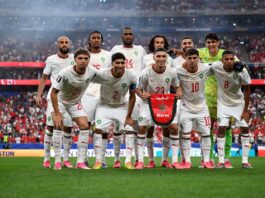 لاعبو المنتخب المغربي” :نشكر جلالة الملك والشعب المغربي على الدعم والتشجيع”