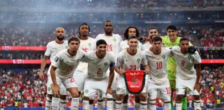 لاعبو المنتخب المغربي” :نشكر جلالة الملك والشعب المغربي على الدعم والتشجيع”