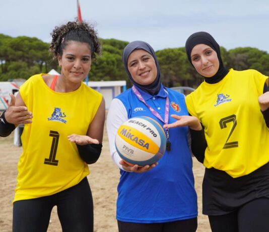 الدورة الأولى من الدوري الدولي للعرائش للكرة الطائرة الشاطئية تختتم منافساتها بنجاح كبير