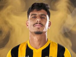 المغرب الفاسي يعزز دفاعه بضم عبد الله خفيفي