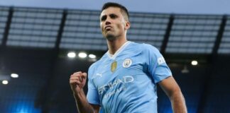 برشلونة يتحرك مجددا لضم رودري بعد رفض عرضه الأول