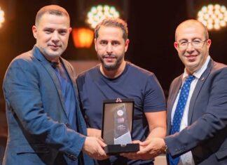 المدير الفني للاتحاد العربي للمواي طاي لحسن الهلالي يتوج بتكريم عربي في بنغازي