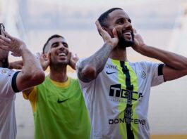 المغرب الفاسي يخطف التأهل أمام أسيك ميموزا بهدف قاتل