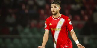 فيريرا يعود إلى المغرب لاستكمال برنامجه التأهيلي رفقة الوداد