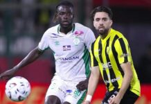 المغرب الفاسي والرجاء الرياضي يقتسمان نقاط القمة في مكناس