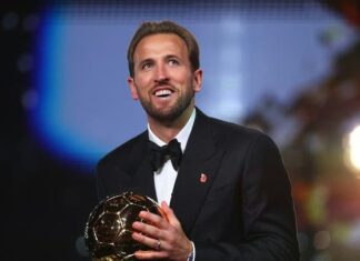 هاري كين يتوج بالكرة الذهبية لأفضل لاعب في العالم لعام 2026
